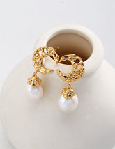Moonlight Pearl Earrings