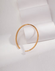Chic Minimalist Cuff_Platinum