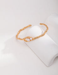 Minimalist Wavy Bracelet