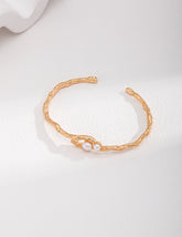 Minimalist Wavy Bracelet
