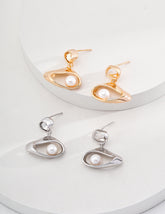 Vintage Gold Pearl Earrings