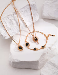 Black Agate Bracelet_Vintage Gold