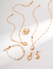 Lava and Mother-of-Pearl Necklace_Vintage Gold